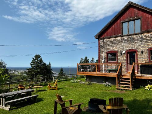 ระเบียง/ชานเรือน, Chalet Epicea in แซ็งต์-อาน-เด-มงต์ (QC)