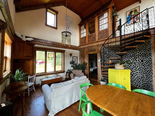 บริการและสิ่งอำนวยความสะดวก, Chalet Epicea in แซ็งต์-อาน-เด-มงต์ (QC)