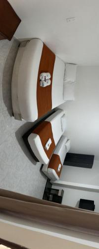 Standard Family Room image 3