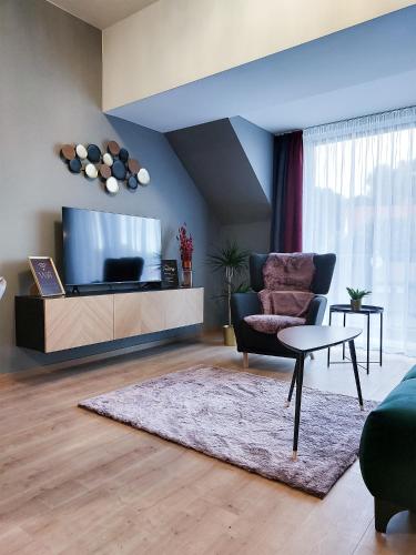 Linden Apartman 107 - Adults Only - Apartment - Mosonmagyaróvár