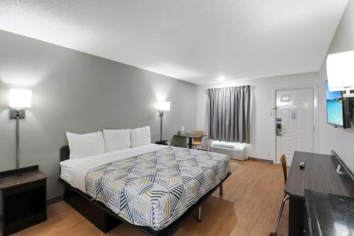 Motel 6-Bryan, TX - University Area