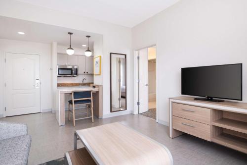 Homewood Suites by Hilton Columbia SC - image 13