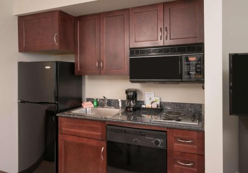 Homewood Suites by Hilton Chicago - Schaumburg - image 7