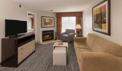 Homewood Suites By Hilton Chicago/Schaumburg