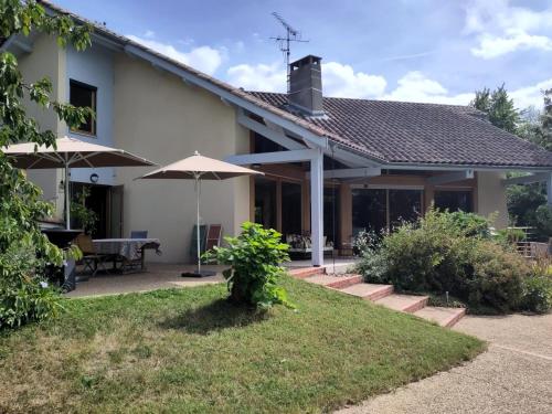 A szálláshely kívülről, B&B chez Frédérique et Norbert (B&B chez Frederique et Norbert) in Taponas