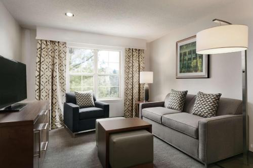 Homewood Suites By Hilton Kansas City-Airport