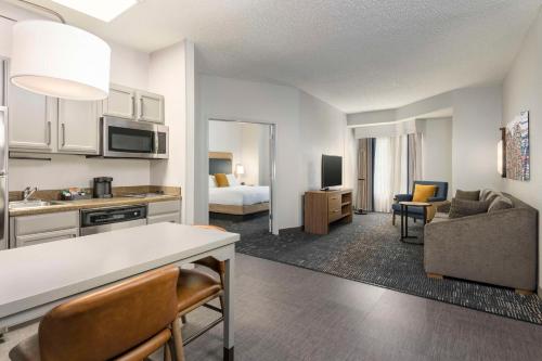 Two-Bedroom King Suite - Non-Smoking image 3