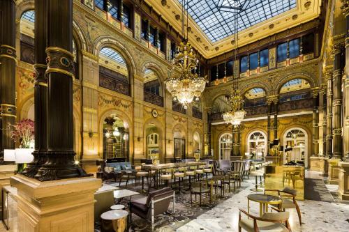 Bar/lounge, Hilton Paris Opera in 8th - Champs Elysees