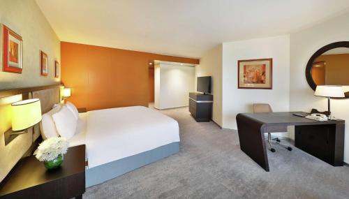 1 king bed