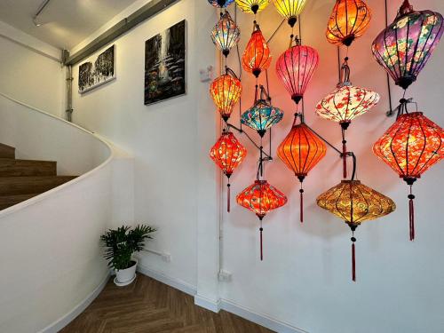 The White Den Sukhumvit 44, Bangkok