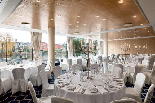 Hilton Amsterdam - image 7