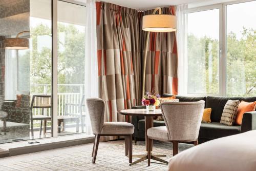 Hilton Amsterdam - image 8