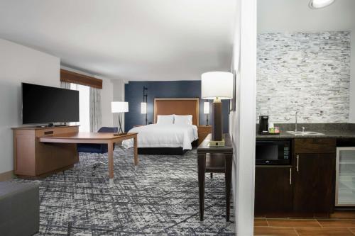 King Studio Suite - Non-Smoking image 3