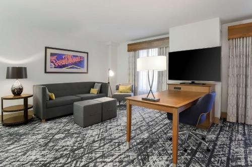 King Studio Suite - Non-Smoking image 2