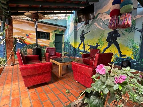 Cơ sở vật chất, Greenhouse Bolivia in La Paz