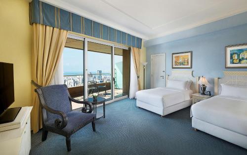 Hilton Beirut Habtoor Grand Hotel