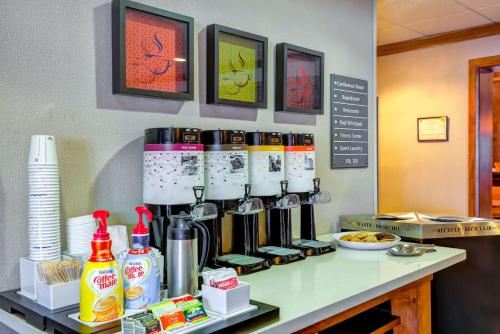 Hampton Inn Boston-Norwood - image 12