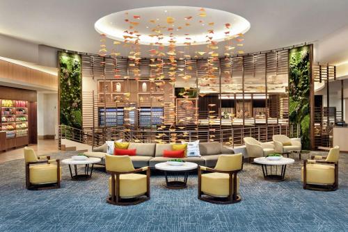 DoubleTree by Hilton Chicago Magnificent Mile photo 1