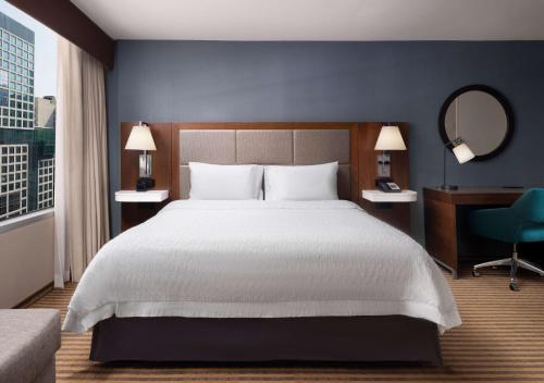 King Room room in Hampton Inn Chicago Downtown/Magnificent Mile