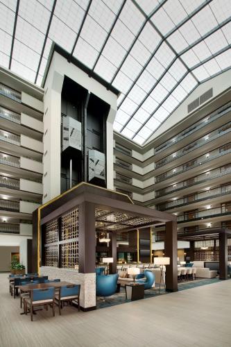 ردهة, Embassy Suites by Hilton Columbus in كولومبوس