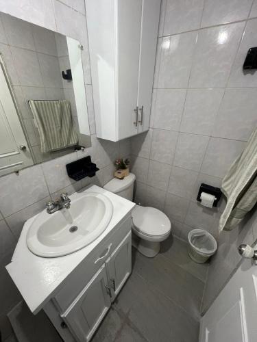 Душ, Hermoso y acogedor departamento in Iбарра