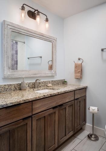 Red Drive at the Elegant Grand Traverse Commons - image 8