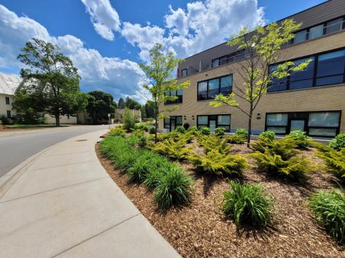 Red Drive at the Elegant Grand Traverse Commons - image 12