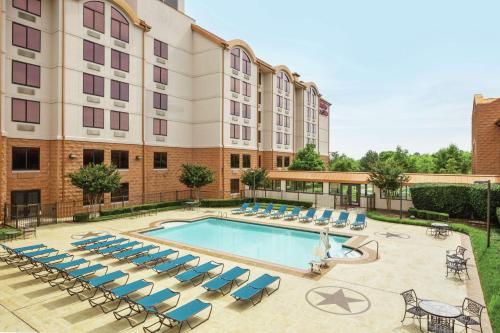 Hampton Inn By Hilton And Suites Dallas/Mesquite