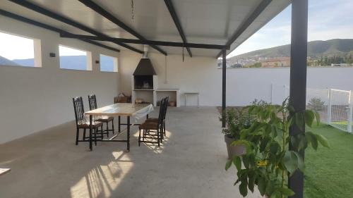 Casa en zona rural a 200 m de Ariño (Teruel)