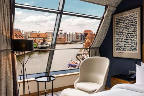 Deluxe King Room with River View