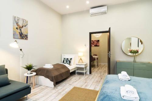 Ultra central and stylish apartment with AC - image 8