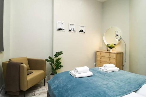 Ultra central and stylish apartment with AC - image 14