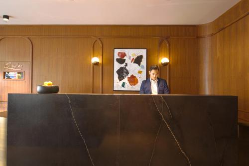 hotel photo