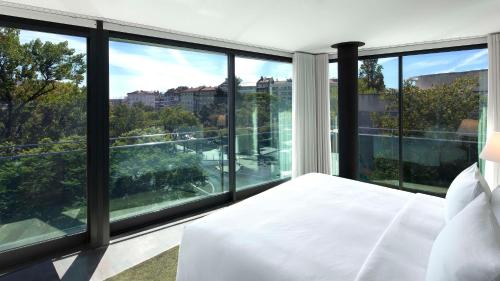 DoubleTree by Hilton Lisbon Fontana Park - image 10