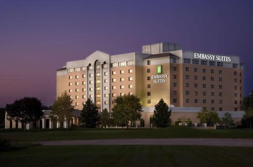 Embassy Suites by Hilton Kansas City International Airport