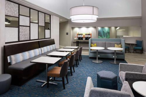 Előcsarnok, Hampton Inn & Suites Miami-Doral/Dolphin Mall near Dolphin Mall