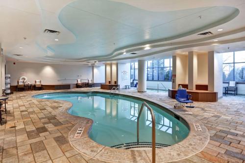 Embassy Suites by Hilton Minneapolis-Airport