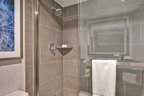 Embassy Suites Minneapolis - Airport - image 14