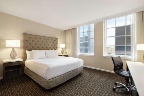 King Room - Non-Smoking image 3