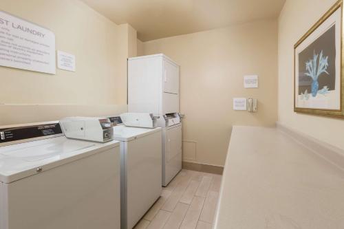Hilton Garden Inn Oakland/San Leandro - image 14