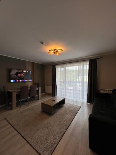 Apartment with Mountain View - Second Floor