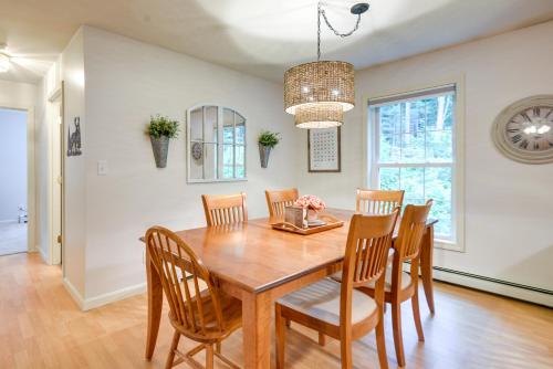 Cozy Campton Home 10 Mi to Tenney Mountain Resort in Rumney