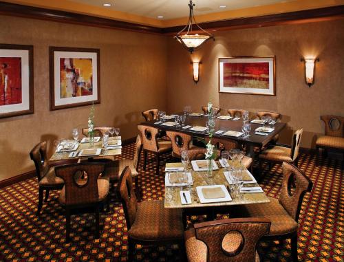 Embassy Suites Norman - Hotel and Conference Center - image 14