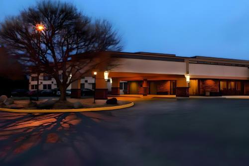Four Points by Sheraton West Lafayette - image 21