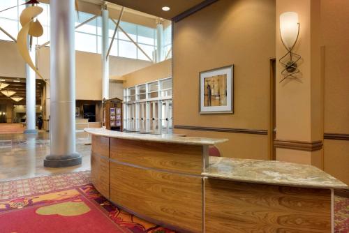 Embassy Suites By Hilton Omaha-La Vista Hotel & Conference Center