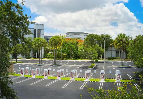 DoubleTree Hilton Hotel Exec Meeting Center Palm Beach Gardens