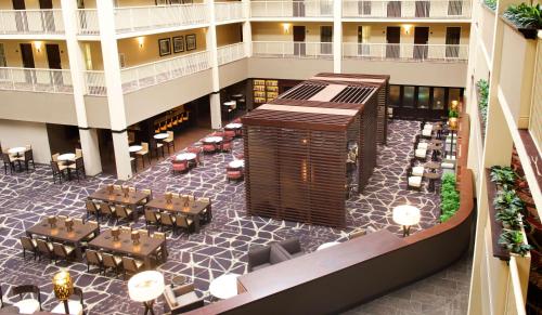 Embassy Suites by Hilton Philadelphia Airport in Philadelphia, USA