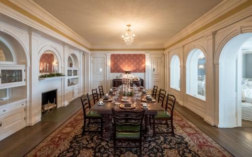 ห้องประชุม / บอลรูม, The Strathallan Rochester Hotel & Spa - a DoubleTree by Hilton near สนามกีฬาบลู ครอส