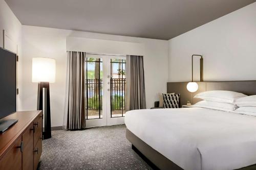 Hilton Scottsdale Resort And Villas