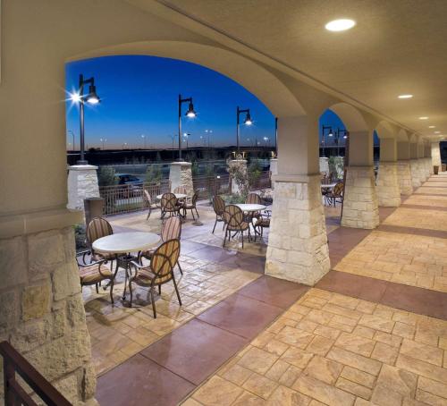 Embassy Suites By Hilton San Marcos Hotel, Spa And Conference Center